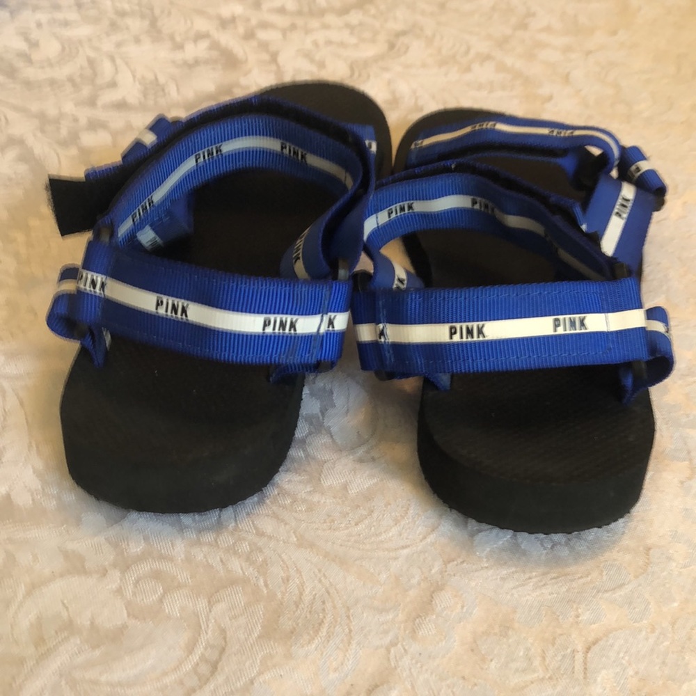 Pink Beach shoes - Picture 2 of 2